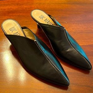 Never Worn LUC BERJEN Black Mules- Made in Italy.